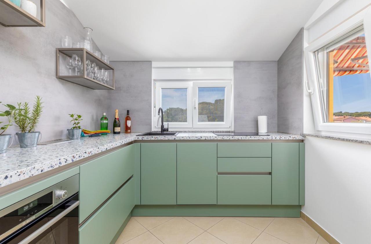Apartment Vito With Sea View Fažana Екстериор снимка