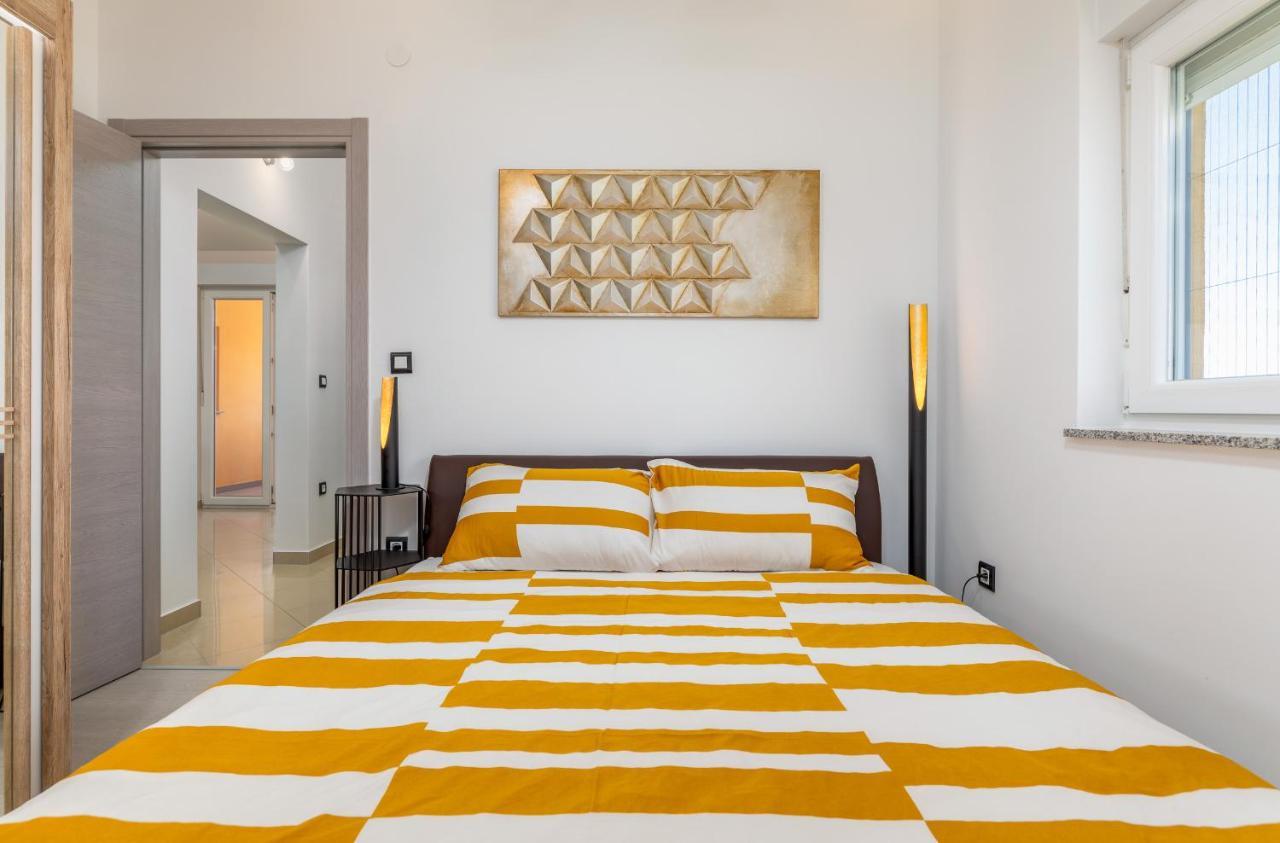 Apartment Vito With Sea View Fažana Екстериор снимка