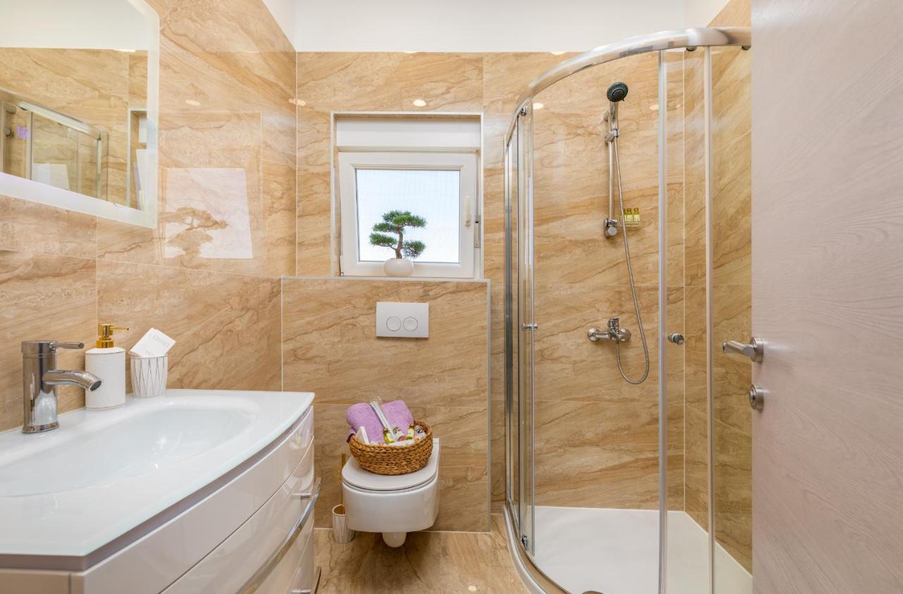 Apartment Vito With Sea View Fažana Екстериор снимка