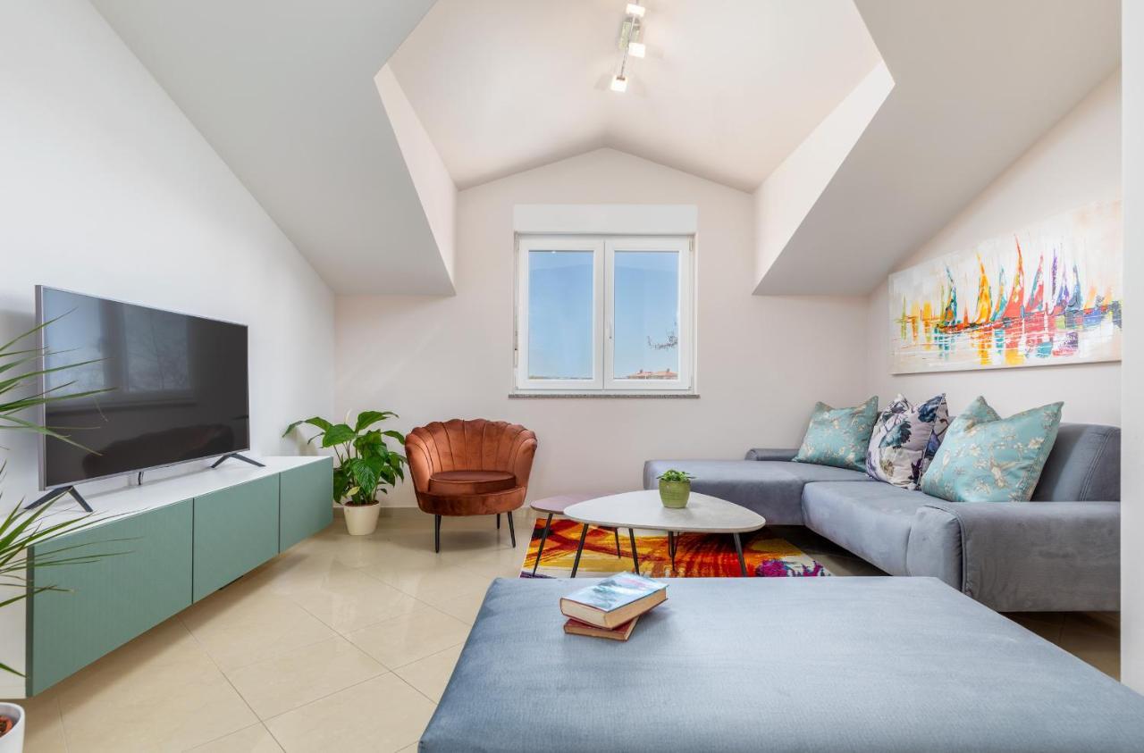 Apartment Vito With Sea View Fažana Екстериор снимка